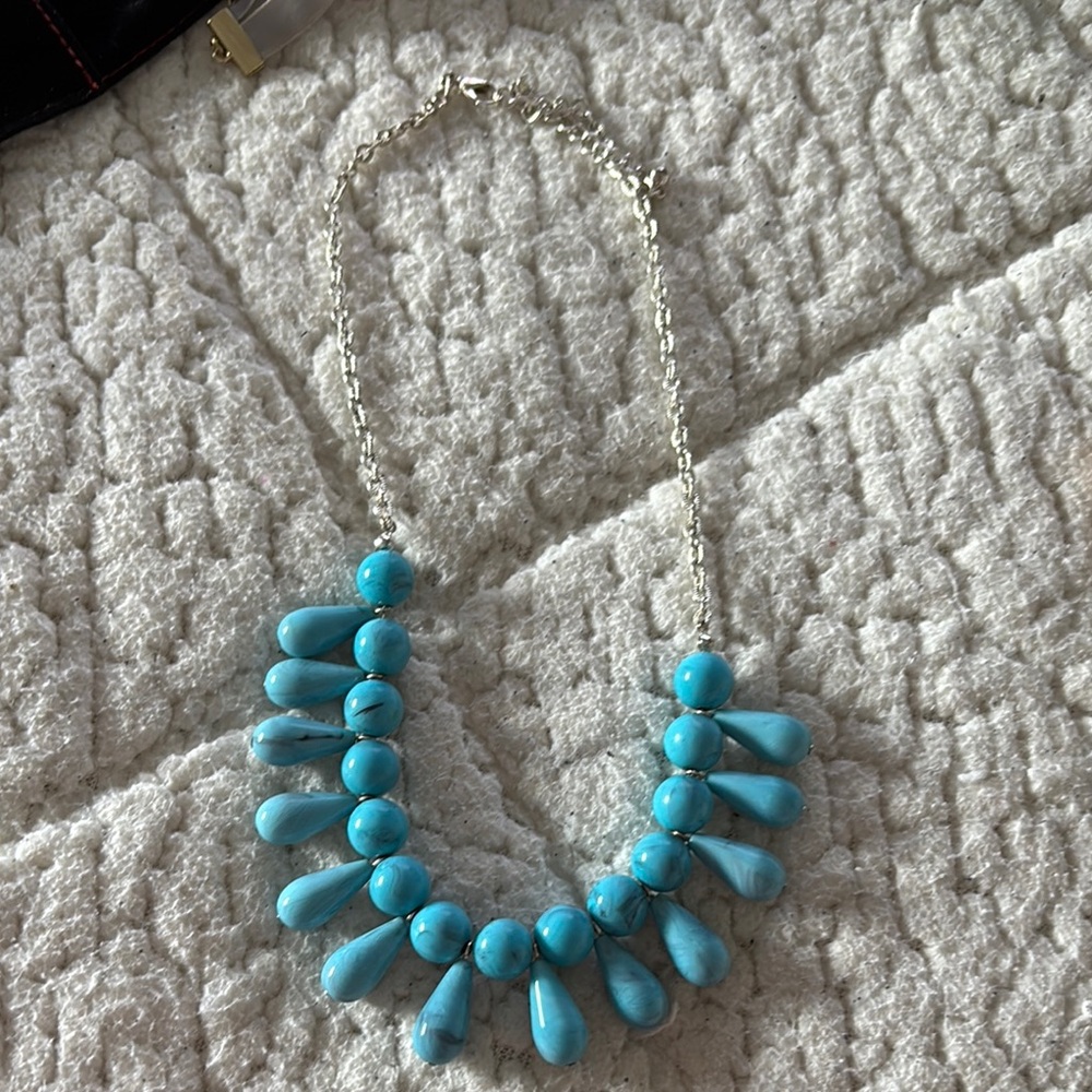 Elegant Turquoise Necklace